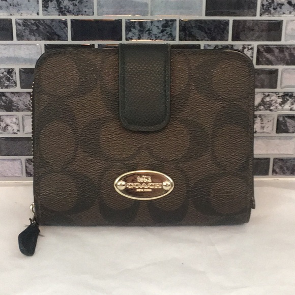 Coach Handbags - Coach wallet